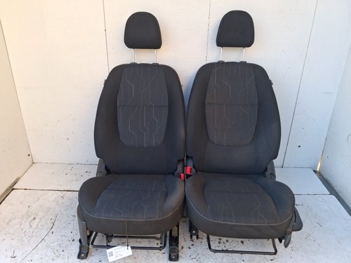 Komplettes sitzset aus stoff - aus,
